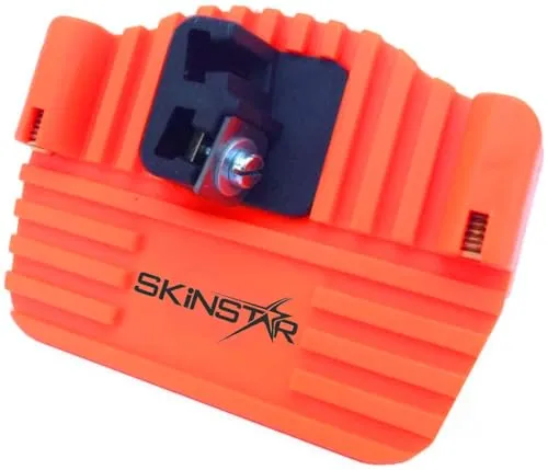 SkinStar Seitenwangenhobel für Ski & Snowboard - Präzisionswerkzeug - Perfektes Tuningwerkzeug für Skifahrer und Snowboarder. Der SkinStar Seitenwangenhobel überzeugt mit hochwertigem Hartmetallmesser, ergonomischem Design und langlebiger Verarbeitung für optimale Ergebnisse.
