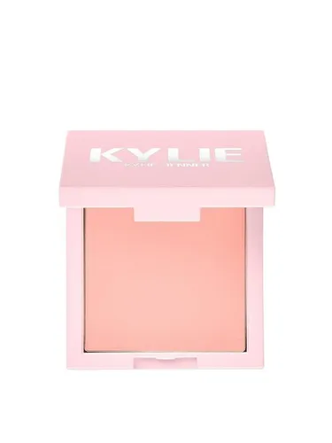 Kylie Rouge Pressed Blush Powder 10g - 334 Pink Power - Rouge in strahlendem Pink, sorgt für einen frischen Teint und langanhaltende Farbintensität, perfekt für jedes Make-up.