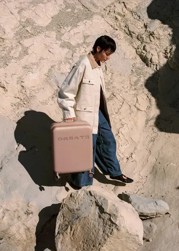 LUGGAGE STUDIO