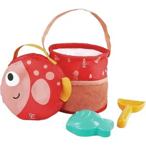 Hape Sandspielzeug E4093 Faltbares Strand-Spielset - Sandspielzeug Set mit faltbarem Eimer, Schaufel und Sandform. Robuster, UV-beständiger Kunststoff für langlebigen Spielspaß ab 1,5 Jahren.