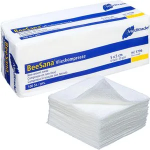 Meditrade Vlieskompressen BeeSana, unsteril, 5 x 5cm, 6-fach, 100 Stück