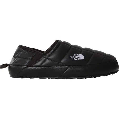 The North Face Womens Thermoball Traction Mule V - Komfortable Hausschuhe für Damen - Hausschuhe mit innovativer ThermoBall-Isolierung, die Ihre Füße bei Nässe warm hält. Ideal für Alltag und Outdoor-Abenteuer, umweltfreundliches Design aus recyceltem Material.