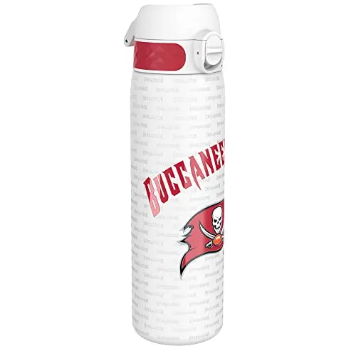NFL Tampa Bay Buccaneers Leichte Edelstahl Trinkflasche, 600 ml/20 oz, nicht isoliert, auslaufsicher, leicht zu öffnen, sicherer Verschluss, spülmaschinenfest, Klappdeckel, passt in Getränkehalter