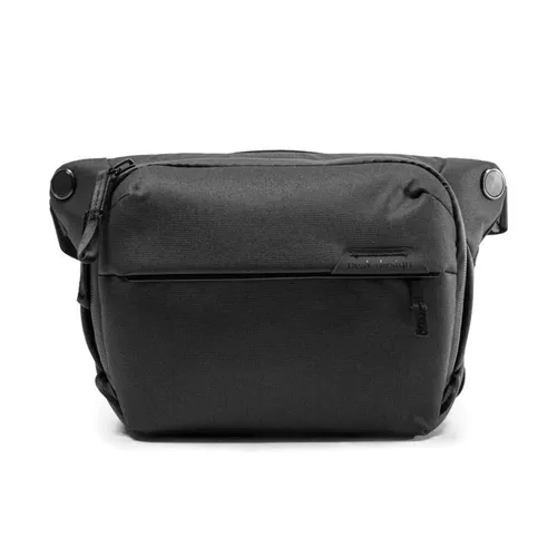 Peak Design Everyday Sling V2 6 Liter - Black (Schwarz) - Kameratasche für DSLR/DSLM mit Platz für 2-3 Objektive, verstellbarer Gurt für optimalen Tragekomfort als Hüft- oder Umhängetasche.