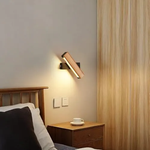 SENQIU LED Wandleuchte Holz 4W, 360° Drehbar - Moderne Wandleuchte aus massivem Holz, warmweißes Licht (3000K) und 360° drehbar für individuelle Beleuchtung in Schlafzimmer, Wohnzimmer oder Flur.