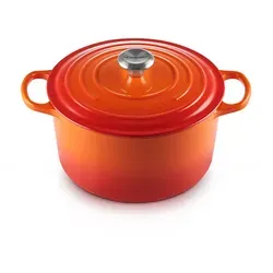 LE CREUSET Bräter Ofenrot 26 cm SIGNATURE - Pfannen – Hochwertiger Gusseisen-Bräter in Ofenrot, ideal für gleichmäßiges Garen und vielseitig einsetzbar für Schmorgerichte und Braten.
