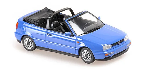 Minichamps 1:43 VOLKSWAGEN GOLF CABRIOLET - 1997 - BLUE - Modellbau 1:43, detailgetreue Nachbildung des klassischen Golf Cabriolets in auffälligem Blau, perfekt für Sammler und Liebhaber.