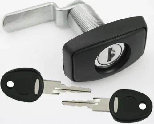 Klappenschloss für Serviceklappe Gaskasten Wohnwagen Caravan schwarz 56 x 38 mm - Robustes Klappenschloss für Serviceklappen und Gaskästen. Mit wetterfestem Kunststoff, zwei Schlüsseln und einfacher Montage – ideal für Wohnmobile und Caravans.