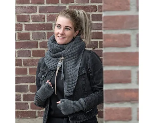 Knit Factory Strickhandschuhe Cleo Handschuhe One Size Glatt Anthrazit (1-St) Handschuhe Handstulpen Handschuhe ihne Finger