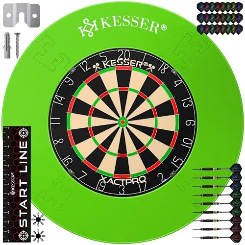 KESSER® Dartscheibe kork mit 9 Dartpfeile - Dartscheiben für Profis, inklusive 9 hochwertigen Dartpfeilen und klammerfreiem Bullseye für weniger Abpraller und optimales Spielvergnügen.