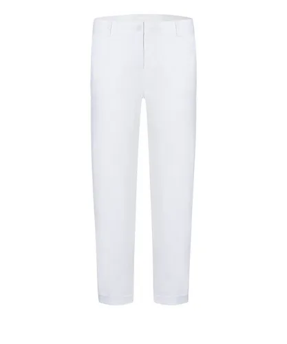 Cambio Stoffhose Karina – Bequeme und stilvolle Damenhose - Die Cambio Stoffhose Karina kombiniert hohen Tragekomfort mit modernem Design. Ideal für Alltag und Büro, aus pflegeleichtem Material für langanhaltende Formtreue. Perfekt für jeden Anlass!