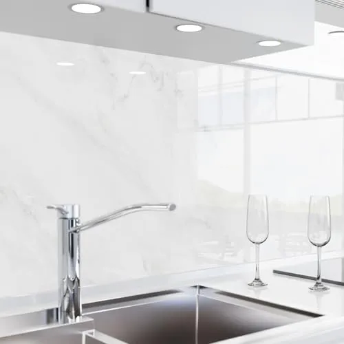 danario Küchenrückwand Folie selbstklebend, Marmor weiß - Küchenrückwand in Glasoptik, selbstklebend, hitzebeständig und kratzfest – ideal für eine moderne und pflegeleichte Küchengestaltung.