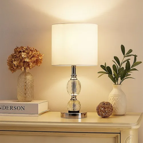 Elegante LED Tischleuchte mit Kristallglas - Tischleuchte aus Metall und Kristallglas, 4W LED warmweiß, ideal für Nachttische oder Wohnzimmer, sorgt für angenehme Lichtverteilung und stilvolles Ambiente.