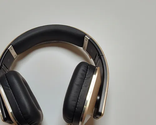 August EP650 - Bluetooth Kopfhörer v4.2 mit aptX Low Latency, warmer Klang und ultimativer Komfort für stundenlangen Musikgenuss