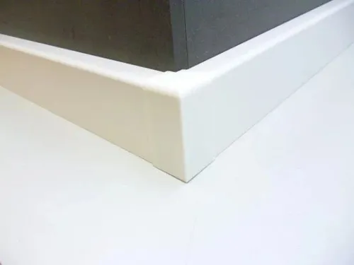 B.S. Bauprogramm Außenecke für Sockelleiste: 50 x 18 mm weiß Ecken Leiste
