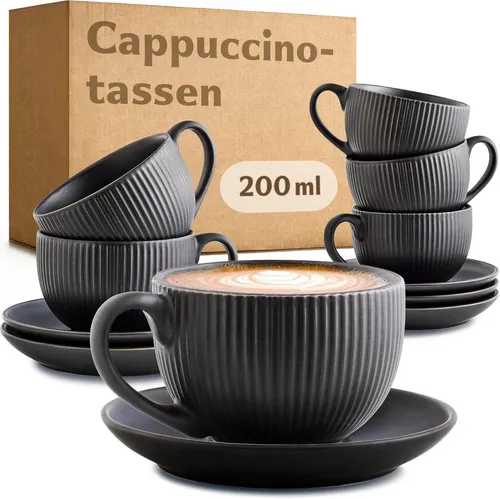 Cosumy Cappuccinotassen Schwarz - 6er Set mit Untertassen - Elegante 200ml Cappuccinotassen aus Keramik mit stilvollem Streifenmuster, spülmaschinenfest und ergonomisch gestaltet für maximalen Genuss.
