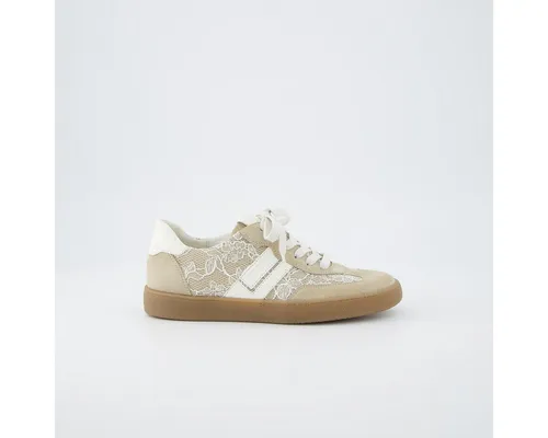 Paul Green 5457-027 Sneaker - Damen Sneaker in Beige/Weiß, aus hochwertigem Veloursleder und Textil, ideal für sportliche Looks mit einem bequemen Tragegefühl dank Lederinnensohle.