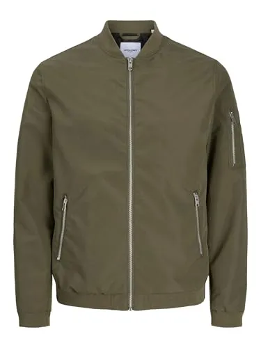 Jack & Jones Blouson JJERUSH - Modischer Stehkragen-Jacke in Dusty Olive XXL - Stylischer Blouson mit Stehkragen und 3 praktischen Reißverschlusstaschen. Aus pflegeleichtem, schnell trocknendem Polyester gefertigt, ideal für den täglichen Einsatz.