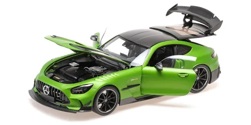 Minichamps 110032022 MERCEDES-AMG GT BLACK SERIES 2021 1:18 Modellauto - Detailgetreues 1:18 Modell des Mercedes-AMG GT Black Series, ideal für Sammler und Autoliebhaber, neu und originalverpackt.