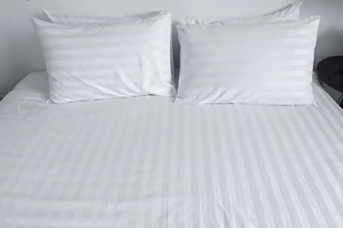 texpot Kissenbezug 50 x 70 weiß mit 20 mm Streifen Hotelverschluß 100% Baumwolle