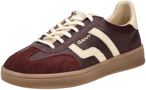 Gant Cuzima Damen Sneaker in Port Wine - Sportlicher Damen Sneaker aus Glattleder mit stylischer G-Grafik. Die trendige Farbkombination und die bequeme Sohle machen ihn zum idealen Begleiter für jeden Look.