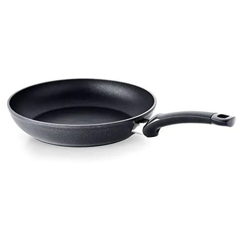 Fissler Levital Classic Pfanne 20 cm - Antihaftbeschichtung - Pfanne für alle Herdarten mit unschlagbarem Antihaft-Effekt, ideal für fettfreies Braten und ergonomischem Sicherheitsgriff für optimalen Halt.