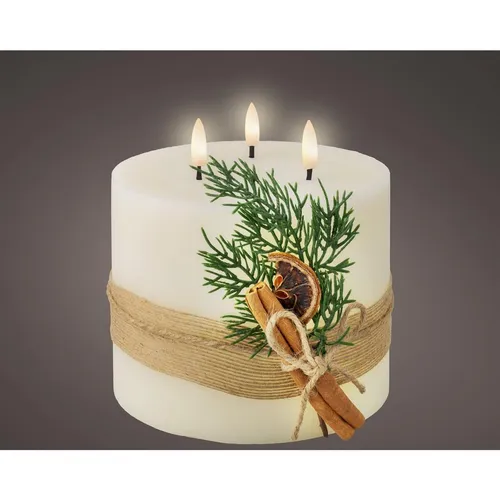Lumineo LED-Kerze 3-flammig mit Timer, 15cm Warmweiß - Flammenlose LED-Kerzen mit Timerfunktion für eine sichere, festliche Atmosphäre. Ideal für Weihnachten und Winterfeiern, dekoriert mit Tannenzweigen und Beeren.