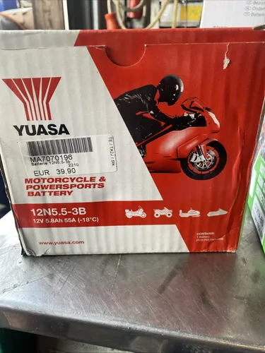 Produktbild YUASA 12N5.53B Batterie ohne Säurepack für VESPA und Simson