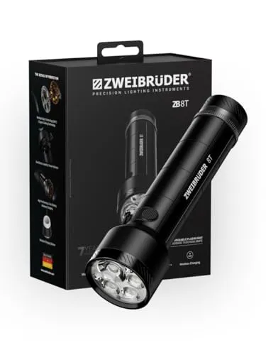Zweibrüder ZB8T Taschenlampe 4000 Lumen – Vielseitige LED-Lampe mit Digital-Fokus - Leistungsstarke Taschenlampe mit bis zu vier Lichtmodi und benutzerfreundlichem Joystick. Schnelles Aufladen per USB-C, robustes Design und hoher Schutz vor Staub und Wasser – ideal für Outdoor-Aktivitäten.