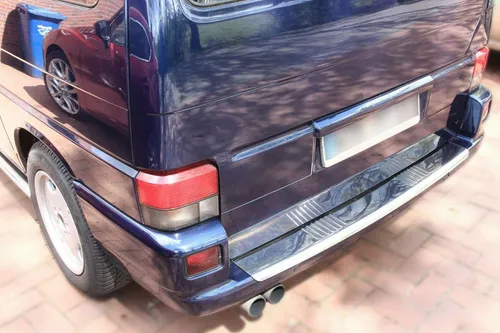 RECAMBO Ladekantenschutz für VW T4 FACELIFT 1996-2003 - Abdeckblenden für perfekten Schutz der Stoßstange, aus hochwertigem V2A Edelstahl für exklusive Optik und 100% Passgenauigkeit dank 3D-Passform.