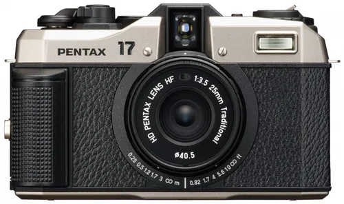 PENTAX 17 Kompaktfilmkamera - Manuelle Bedienung mit 25-mm-F3,5-Objektiv, klassisches Design und Zonenfokussystem für kreative Fotografie