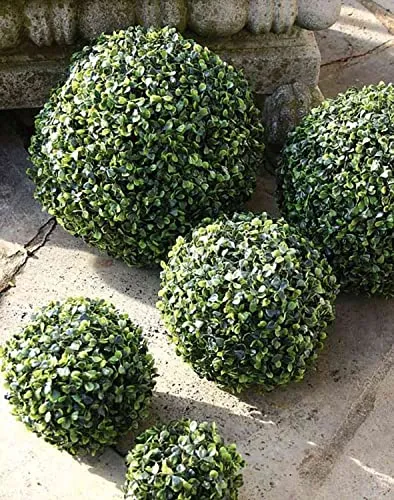 artplants.de Buchsbaumkugel Heinz, Ø35cm - Künstliche Buchsbaumkugel - Dekorative Buchsbaumkugel mit einem Durchmesser von 35 cm, ideal für vielseitige Garten- und Wohnraumgestaltungen. Pflegeleicht und langlebig, perfekt für kreative Arrangements.