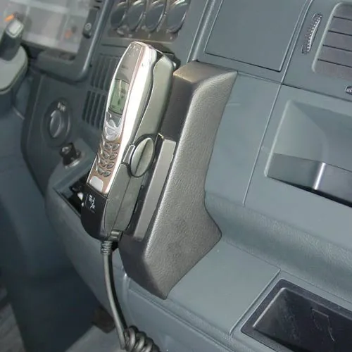 KUDA Handyhalterung passend für Man TGA ab 03/2000 bis 2009 & Man TGL/TGM ab 2005 bis 2014 - Telefonkonsole für Smartphones, Handy, Navi und mehr - Kunstlederkonsole, Schwarz, 012035