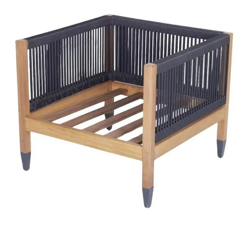 Naturholzstuhl für Balkon und Garten – Modern und bequem - Küchen- und Esszimmerstuhl aus robustem Holz, ideal für den Außenbereich. Mit Arm- und Rückenlehne für zusätzlichen Komfort. Perfekt für entspannte Stunden im Freien.