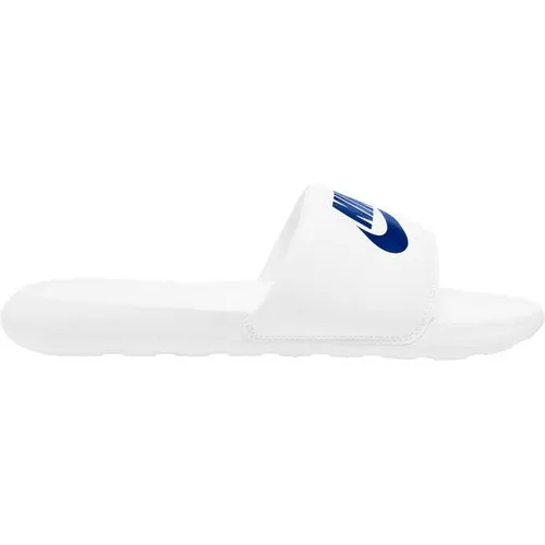 Nike Sportswear VICTORI ONE SLIDE Badesandale, weiß - Badelatschen mit rutschhemmender Gummisohle, ideal für den Sport- oder Freizeitbereich. Pflegeleichtes Obermaterial und sportlicher Stil sorgen für Komfort und Style.