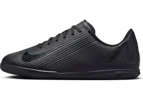 NIKE Kinder Fussball-Hallenschuhe JR VAPOR 16 CLUB IC - Fußballschuhe für Kinder, ideal für Anfänger und Freizeitspieler, mit hochwertigem Kunstleder-Obermaterial für optimalen Grip und Geschwindigkeit auf dem Platz.