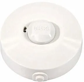 BEG Brück Luxomat 94402 Radar Bewegungsmelder HF-MD2-AP - Hochfrequenz-Bewegungsmelder für Aufputzmontage mit temperaturunabhängiger Detektion. Ideal für Treppenhäuser, max. Reichweite 8 m und einstellbare Nachlaufzeit.