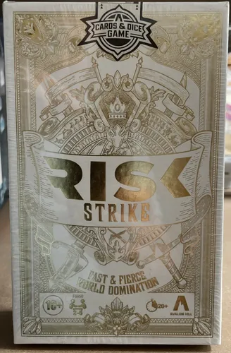 Hasbro Risk Strike (englisch) Kartenspiel Strategiespiel Würfelspiel Risiko