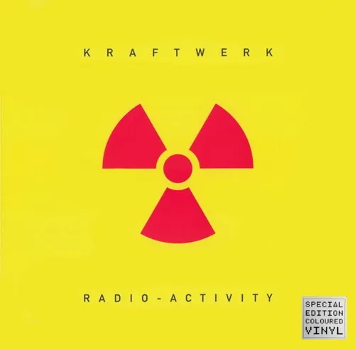 Kraftwerk - Radio-Activity (Yellow Vinyl) - Schallplatte in limitierter gelber Vinyl-Ausgabe, ein Muss für Elektronik-Fans und Sammler, enthält zeitlose Hits von Kraftwerk aus dem Jahr 1975.