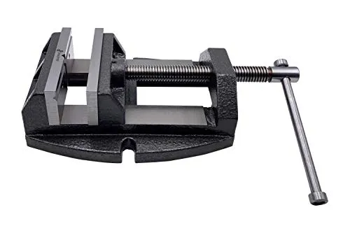 Robuster Bohrmaschinen-Schraubstock 130 mm Backenbreite - Werkstatteinrichtung mit massiver Gussstahlkonstruktion für hohe Stabilität und präzises Arbeiten. Ideal für eine sichere Befestigung auf Maschinentischen.