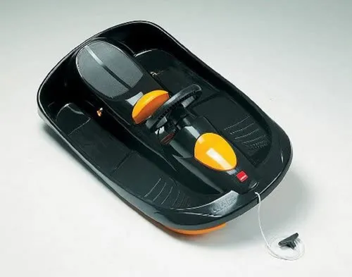 Hamax SNO Action Lenkschlitten schwarz - Schlitten mit robustem Design für hohe Belastbarkeit und Spaß beim Rodeln. Ideal für rasante Abfahrten und hohe Lenkpräzision, perfekt für Familienabenteuer im Schnee.