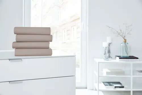 Primera Spannbettlaken Elasthan-Feinjersey - Hochwertiges Spannbettlaken aus 95% gekämmter Baumwolle und 5% Elasthan, ideal für Boxspringbetten und Wasserbetten, passt auf Matratzen bis 28 cm Höhe.