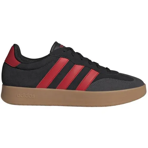 ADIDAS Herren Freizeitschuhe Barreda - Stylische Herren Sneaker im Tennis-Design mit hochwertigem Synthetik- und Wildleder-Obermaterial. Bequemes Textilfutter und strapazierfähige Gummiaußensohle sorgen für optimalen Tragekomfort und Grip.