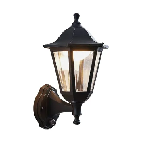 Lindby LED Wandleuchte Iavo mit Bewegungsmelder - Spritzwassergeschützte Wandlampe für außen, ideal für Terrasse und Garten. Der integrierte Bewegungsmelder sorgt für automatische Beleuchtung und erhöht die Sicherheit.