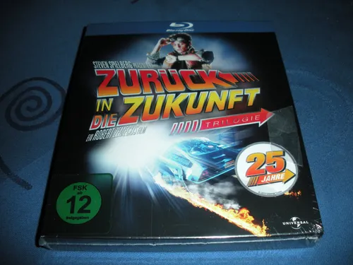 Blu-ray Zurück in die Zukunft - 25th Anniversary Trilogie * Digipak * NEU - DVDs & Blu-rays, besondere 25th Anniversary Edition im hochwertigen Digipak für nostalgische Filmfans.