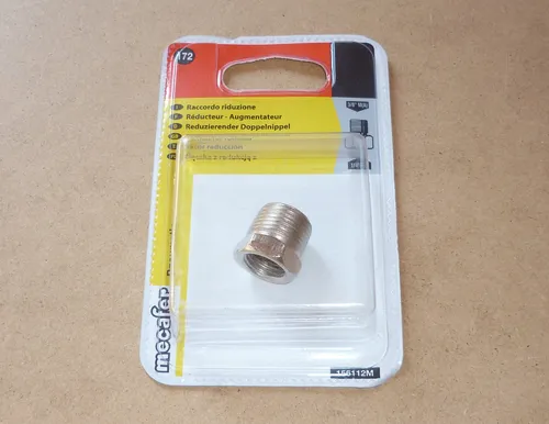 Reduzierender Doppelnippel 3/8