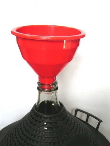 Abfülltrichter für Weinballon - Optimal für die Weinherstellung - Ausrüstung zur einfachen Abfüllung von Wein in Glasballons, sorgt für sauberes und schnelles Arbeiten beim Weinherstellungsprozess.