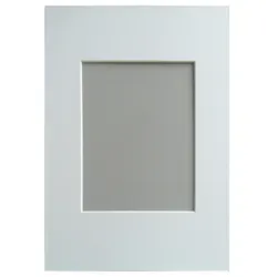 Walther Passepartout PA318W 13x18 weiß - Hochwertiges Passepartout in schneeweiß für 13x18 cm Bilder, ideal für ansprechende Präsentationen Ihrer Kunstwerke.