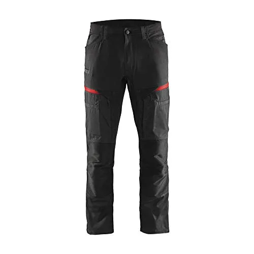 Blaklader 145618459956C52 Service Arbeitshose mit Stretch, Schwarz/Rot, Größe C52 - Ergonomische Latzhose aus robustem Stretchmaterial mit CORDURA-Verstärkung an den Knien. Ideal für den professionellen Einsatz, bietet höchsten Tragekomfort und Funktionalität.