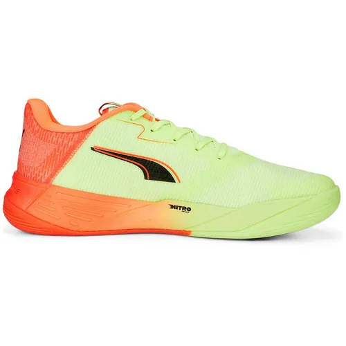 Puma Accelerate Turbo Nitro II - gelb - Indoorschuhe mit NITRO-Schaumstoff für verbesserte Dämpfung und Vortrieb. Ideal für Flügelspieler, die Geschwindigkeit und Unterstützung auf das nächste Level bringen wollen.